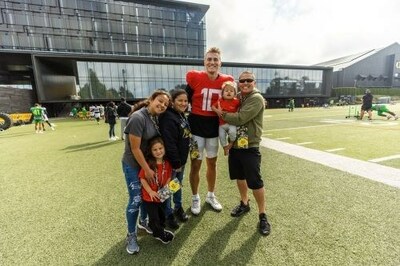 As part of 7-Eleven's first-ever Cleat Crew program in fall 2023, Bo Nix helped design a cleat that was auctioned off for $3,200 to directly benefit PeaceHealth Sacred Heart Medical Center. Bo recently met Eas, who spent the first three months of his life in the neonatal intensive care unit (NICU) at PeaceHealth Sacred Heart Medical Center, where the state-of-the-art respiratory equipment helped save his life.