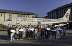 Des étudiants étrangers visitent China Eastern Airlines