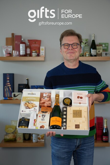 Ecommerce Pioneer GiftsforEurope Celebrates 25th Anniversary - Vimarsana News