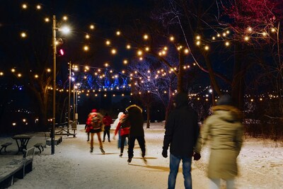 Illuminated skaters' path (CNW Group/Ville de Montral - Socit du parc Jean-Drapeau)