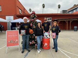 California Credit Union Delivers Holiday Toys &amp; Gifts To Los Angeles Boys &amp; Girls Club