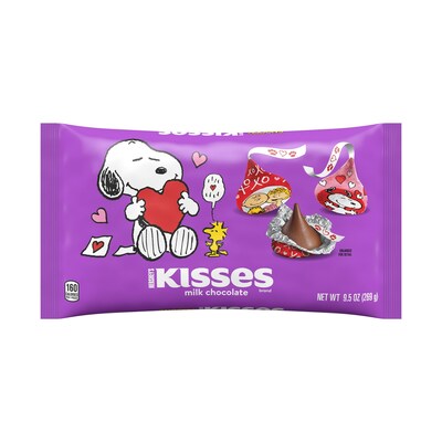 New Hershey’s Kisses Milk Chocolates with Snoopy & Friends Foils feature the beloved Peanuts characters on 18 unique foils. ©2024 Peanuts Worldwide LLC