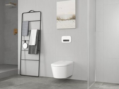 美标睿乐挂墙式智能座厕，以智感设计与强净性能守护用户的舒适健康
