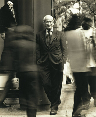 Harry Rosen standing in front of his store. (CNW Group/Harry Rosen Inc.)