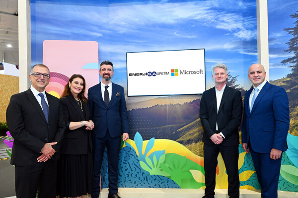 Enerjisa Uretim and Microsoft EMEA officials at COP28 Summit