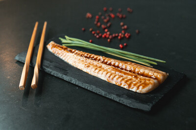 Real images of Steakholder Foods' proprietary plant-based, 3D-printed eel.