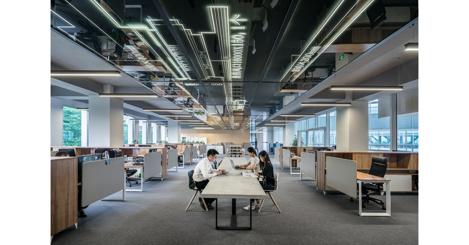 MaxMention: Elevating Brand Visibility and News Follow-Up for Small and Medium Enterprises (SMEs)