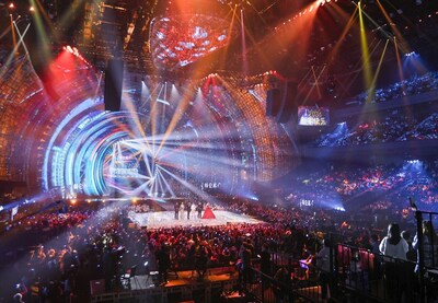 An impressive lineup of celebrities from Mainland China, Hong Kong, and Taiwan lit up the "2024 JSTV New Year’s Eve Concert", celebrating the countdown to 2024 with millions of viewers on-site and online across the world.