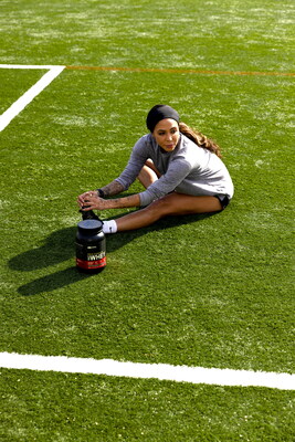 World champion soccer star Sydney Leroux partners with Optimum Nutrition to incorporate Gold Standard 100% Whey protein powder into her training sessions in 2024.