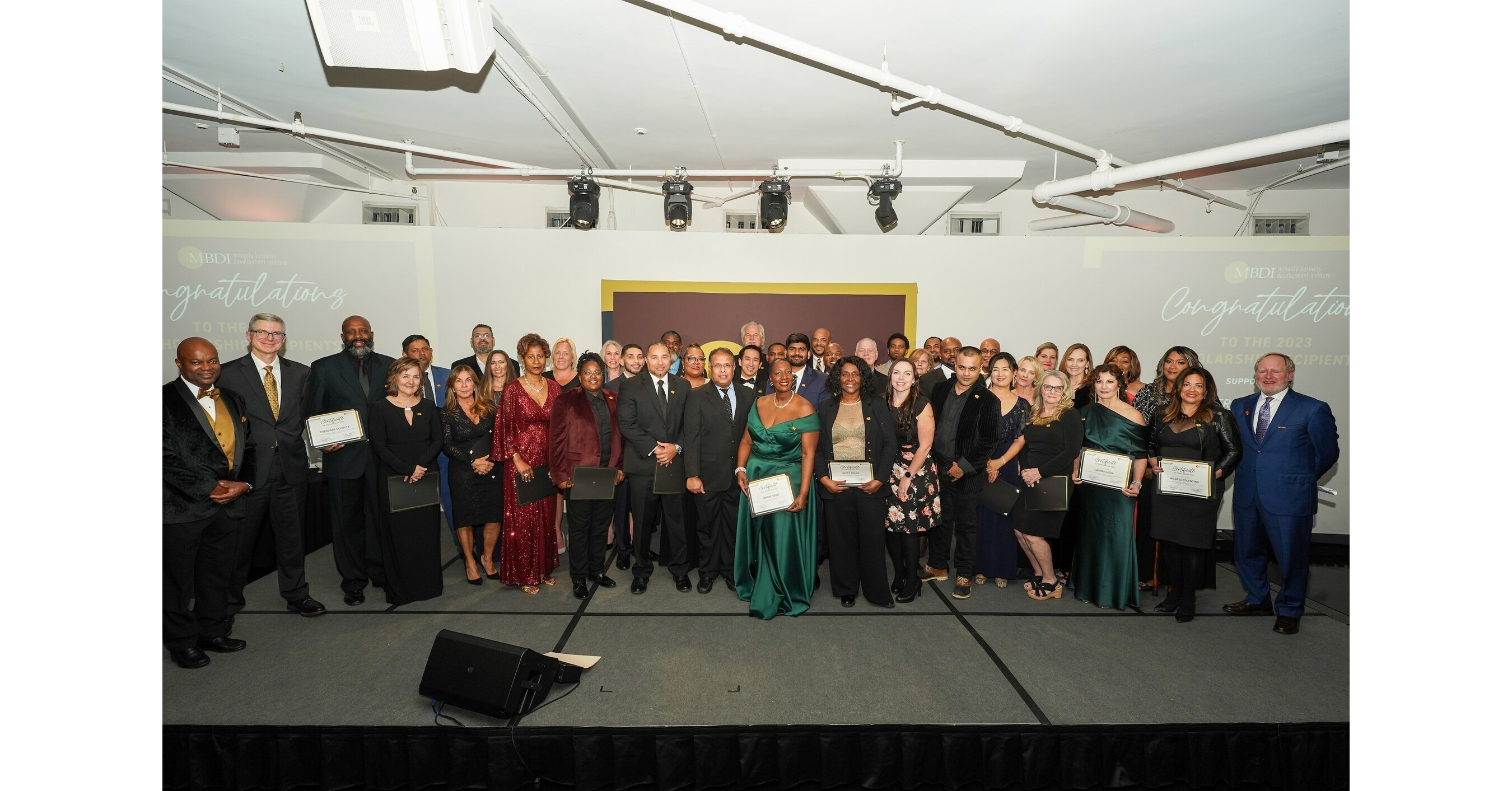 Flagstar Bank Grants MBDI 100,000 to Support Diverse Contractor Education