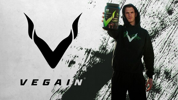 Undefeated UFC Rising-Star Ian Machado Garry Partners with Independent Canadian Sports Nutrition Brand, VEGAIN. (CNW Group/VEGAIN)