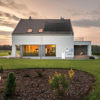 Geneverse PowerPillar Solar Energy Storage System Home Install