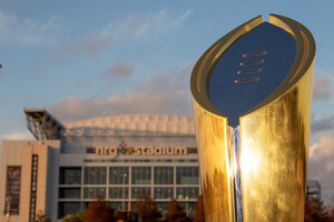 THE COLLEGE FOOTBALL PLAYOFF CHAMPIONSHIP GAME WILL BE PLAYED ON MATRIX HELIX® TURF BY HELLAS AT NRG STADIUM IN HOUSTON