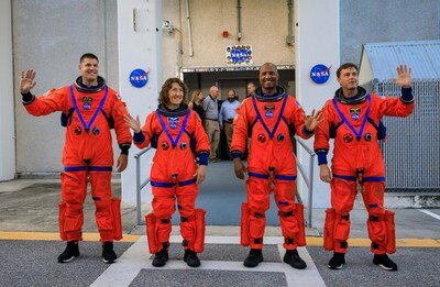 Orion Suit Equipped to Expect the Unexpected on Artemis Missions - NASA