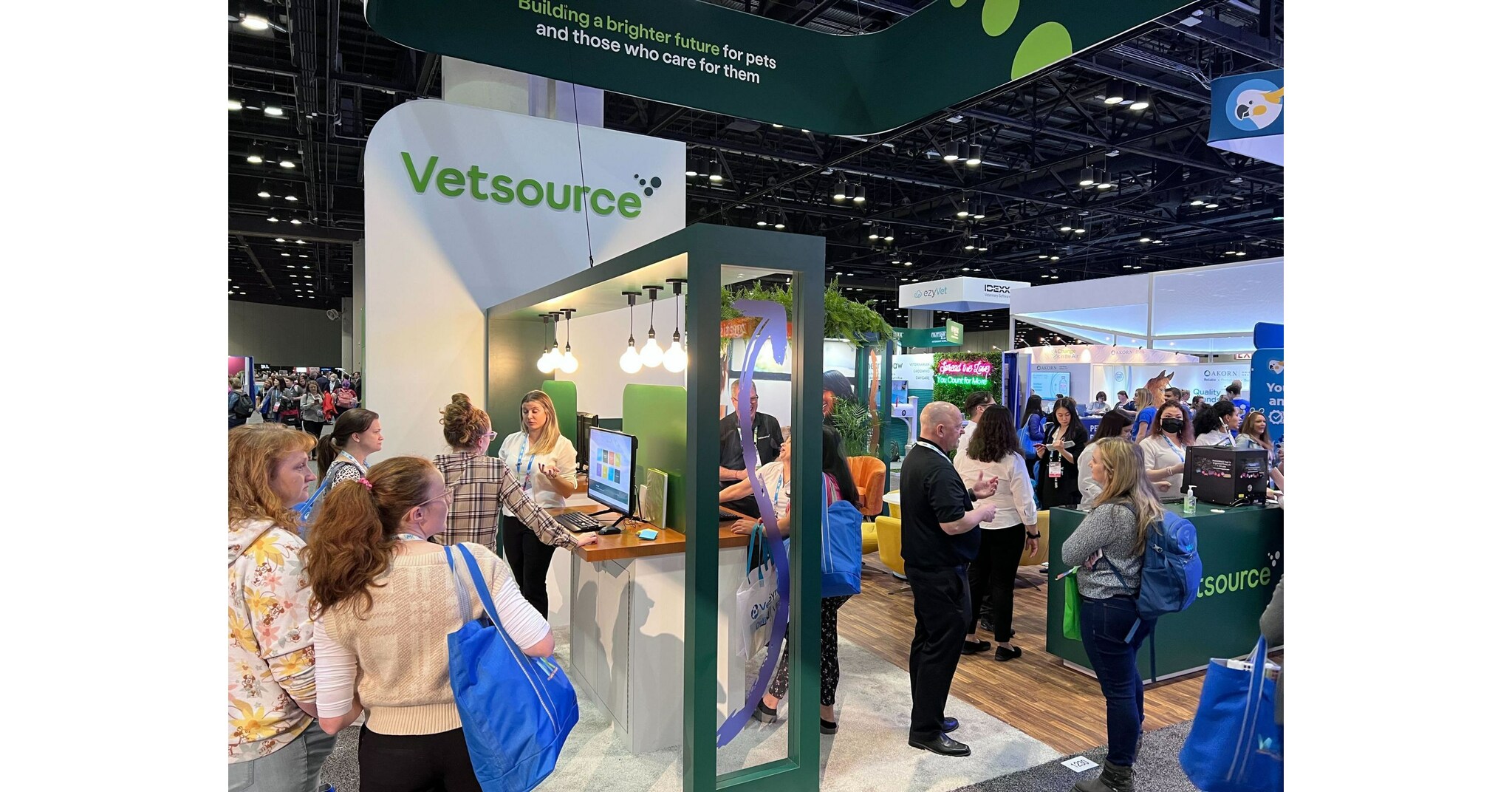 Vetsource showcases expansion to its payment services at VMX veterinary