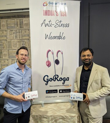 Roga CEO Ami Lebendiker (left) and GlobalSpace CEO Krishna Singh (right) at the January 4 GoRoga launch in Mumbai.