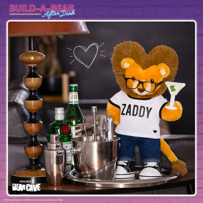 Let your Zaddy know they're your MANE squeeze with the help of this lovable lion.