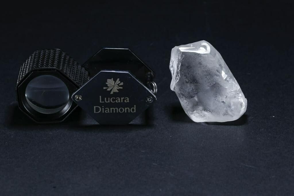 Lucara Diamond Corp., 166 carat diamond (CNW Group/Lucara Diamond Corp.) Lucara Diamond Corp., 166 carat diamond (CNW Group/Lucara Diamond Corp.)
