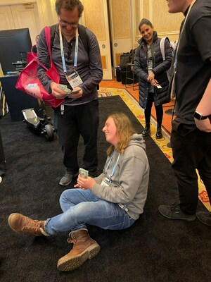 Unable to view the image, Please provide a valid URL.