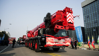 XCMG mobile cranes were delivered to the global market in batches