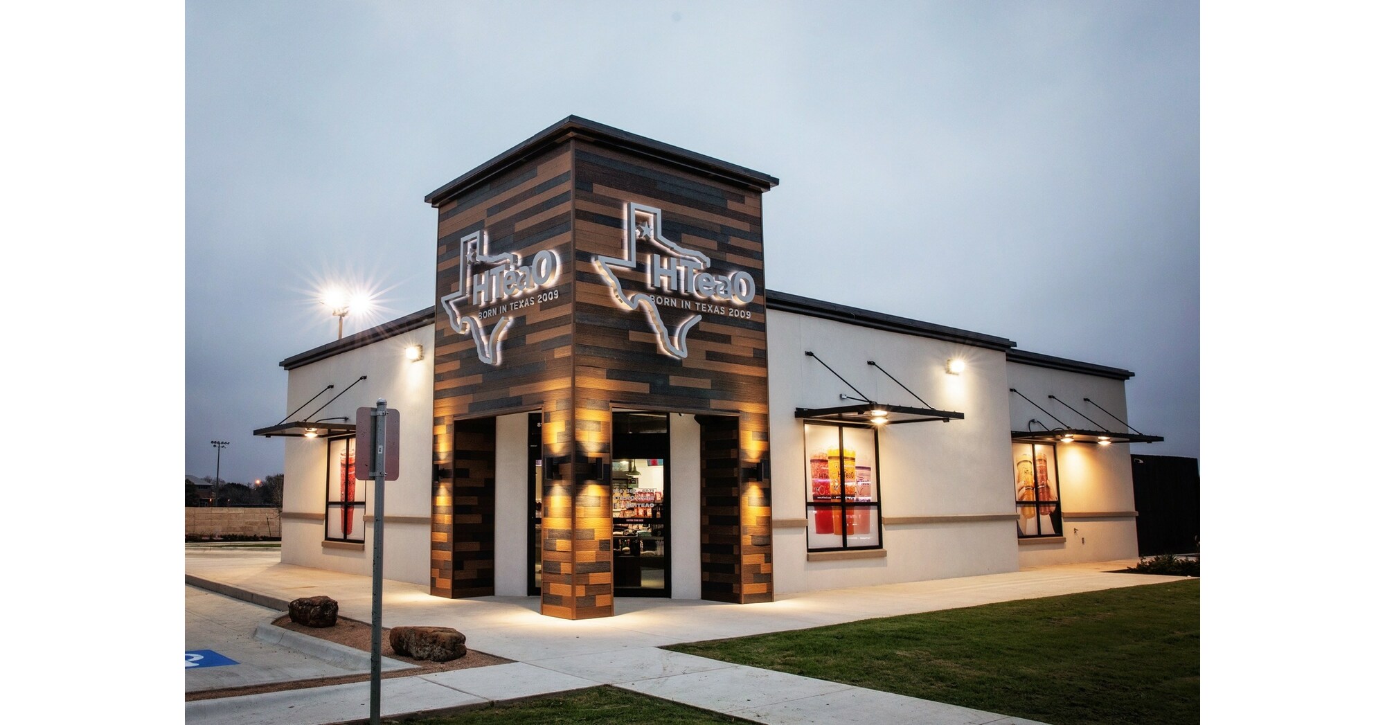 A Milestone Moment America's Leading Iced Tea Franchise HTeaO Reaches