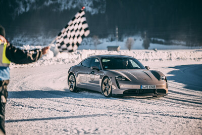 As close as it gets: VIP Ticket holders can watch up close as drivers and their cars compete for the best performance on the ice. Photo: Stephan Bauer