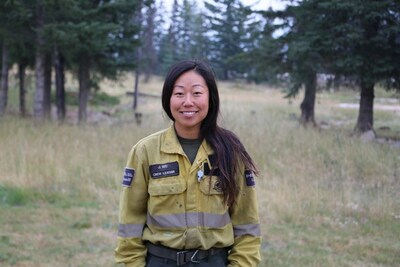 Parks Canada Fire Crew Leader Jabee Wu, who will be sharing a photographic journey of this past summer's unprecedented wildfires at Forests Ontario's 2024 Annual Conference. (CNW Group/Forests Ontario)