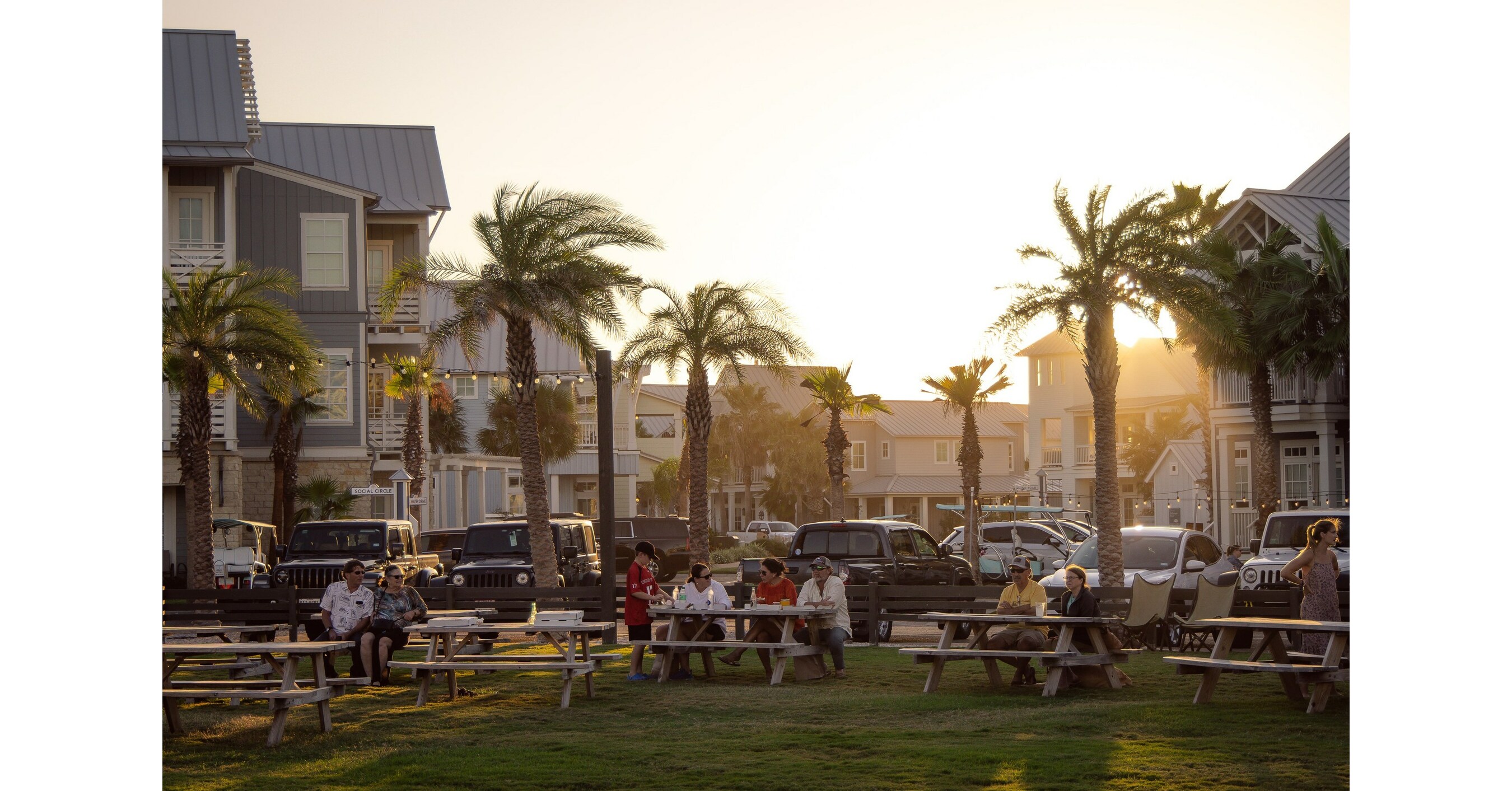 Cinnamon Shore Plans Daily Fun & Family Pool Debut for Spring Break 2024