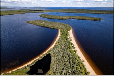 Seal River Watershed Alliance, Government of Canada, and Manitoba Government sign a historic agreement to protect one of the largest ecologically intact watersheds in the world