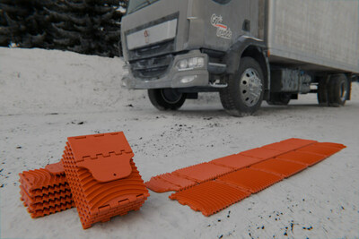  Portable Tire Traction Mats - Two Emergency Tire Grip
