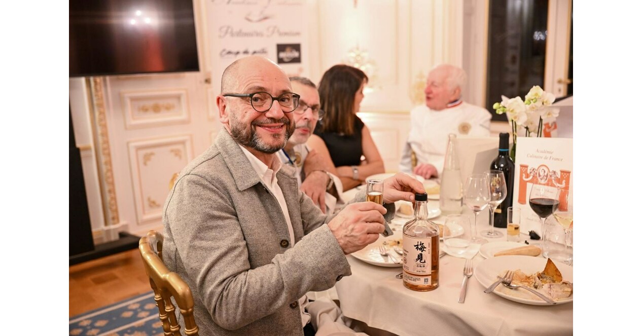 Les célébrations battent leur plein : la liqueur de prune chinoise devient la boisson de prédilection des célébrations du Nouvel An chinois dans le monde Les célébrations battent leur plein : la liqueur de prune chinoise devient la boisson de prédilection des célébrations du Nouvel An chinois dans le monde