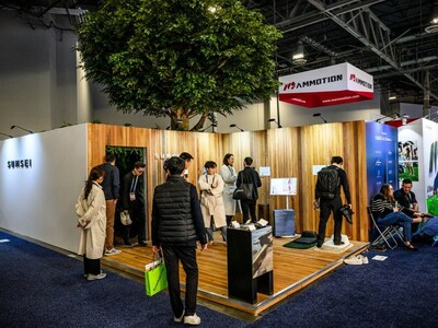 Visitors to CES experienced products at the SUMSEI booth, and a towering tree above the booth caught their attention.