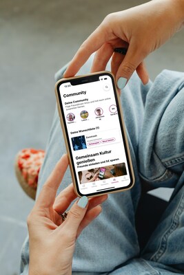 easy-connect Social & Community Features