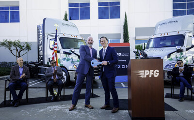 Leaders from Performance Food Group (PFG) and Hyzon celebrate the delivery of four fuel cell electric vehicles (FCEVs) in Fontana, Calif. today.  Left to Right: Pat Griffin, Hyzon North America President; Dr. Bappa Banerjee, Hyzon Chief Operating Officer; Jeff Williamson, Senior Vice President, Operations, Performance Food Group; Parker Meeks, Hyzon Chief Executive Officer; Jesse Armendarez, 2nd District, San Bernardino County Supervisor