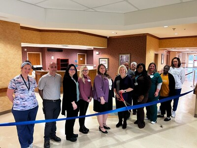Pamela Myers, MAOM, BSN, RN, Program Director at the Alzheimer’s Association Northwest and Central Ohio cut the ribbon