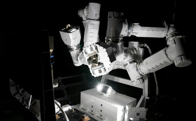 1.5-meter-long autonomous dual robotic arm system (GITAI S2)