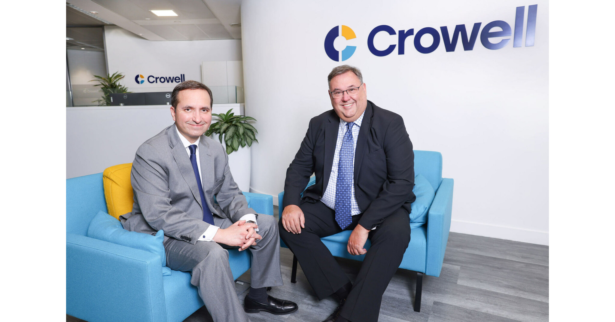 Leading Digital Lawyer Rafi AzimKhan Joins Crowell's London and San