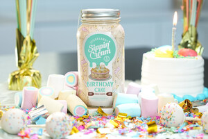 Sugarlands Introduces Birthday Cake Sippin Cream, Golic Family as Brand Ambassadors