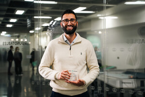 Flexxbotics and Zaptic Win Hexagon's Third 'Sixth Sense' Cohort of Advanced Manufacturing Startups