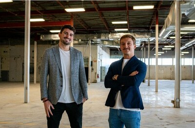 Henry Zavriyev, CEO of Leyad (right) and Gregory Castiel, Director of commercial properties at Leyad (left) (CNW Group/Leyad)