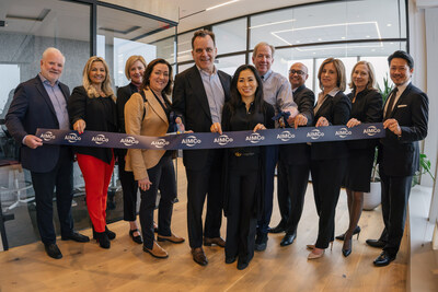 AIMCo executives celebrate opening of their New York office (CNW Group/Alberta Investment Management Corporation)