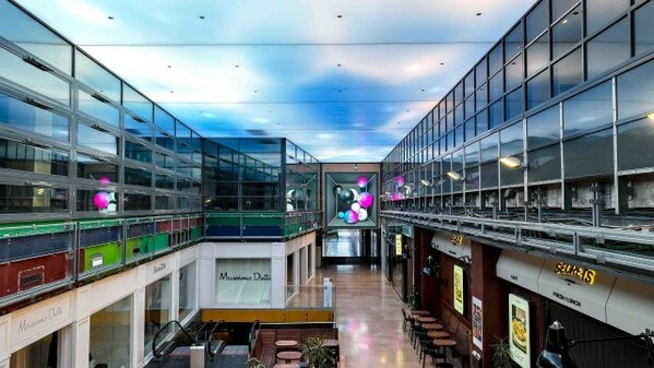 Unable to view the image, Please provide a valid URL.