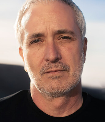 André Vellozo is the CEO and founder of DrumWave. More here: https://en.wikipedia.org/wiki/André_Vellozo