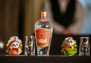 Xinhua Silk Road : La marque chinoise de baijiu anime les célébrations du Festival du printemps à l'étranger comme symbole du « bonheur harmonieux »