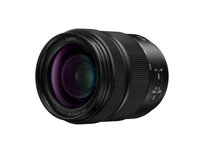 Designed with meticulous attention to detail in optics and mechanics, the new LUMIX S 28-200mm is the world's smallest and lightest1 long zoom lens, with total length of 93.4mm2 (3.67 inches) and mass of approximately 413 g. (14.57 oz).