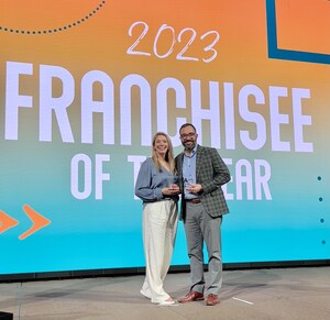 SCENTHOUND FRANCHISEES JIM AND CHRISTY BOSWELL NAMED FRANCHISE OWNERS OF THE YEAR BY THE INTERNATIONAL FRANCHISE ASSOCIATION