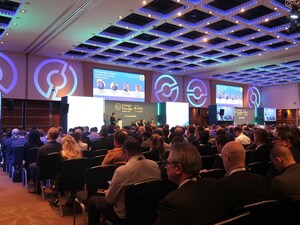 Redefining ESS to Help Restore Our Planet | EVE Attends Energy Storage Summit 2024 in London and Delivers a Speech