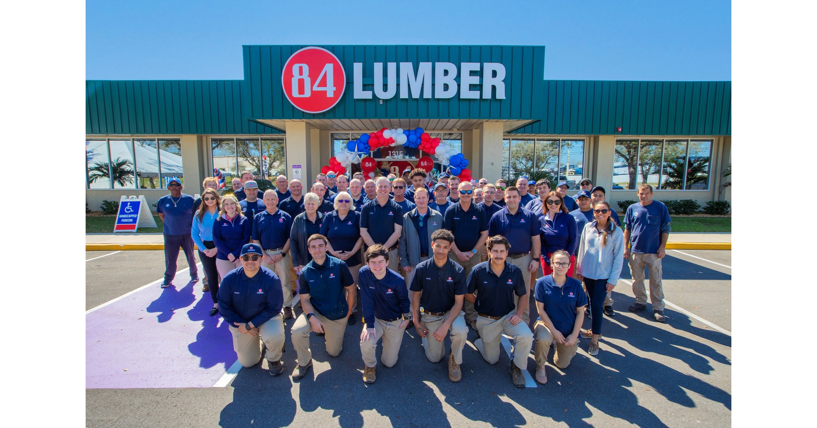 84 Lumber Celebrates New, Bigger Sarasota, Florida Location