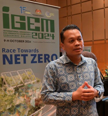 Nik Nazmi Nik Ahmad, Minister of Natural Resources and Environmental Sustainability officiating the soft launch of IGEM 2024