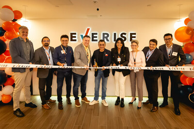 Everise Founder & CEO Sudhir Agarwal (center) commemorating the opening of the new Orlando microsite with Everise leadership